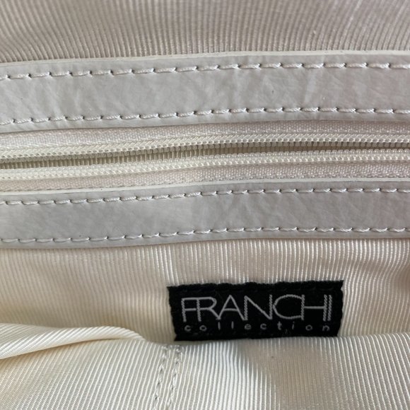 Franchi shoulder bag turns clutch - Picture 3 of 7